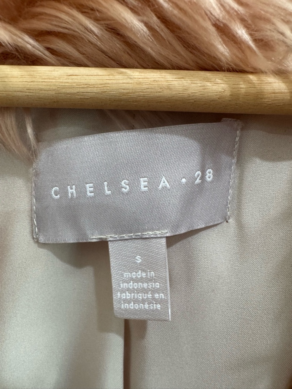 Chelsea28 Blush Pink Faux Fur Coat - Picture 4 of 5
